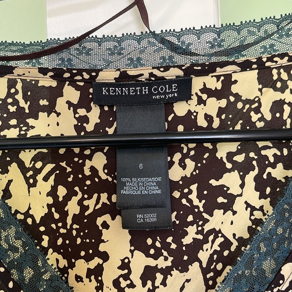Kenneth Cole eclectic blouse. Size 6. - Picture 2 of 4